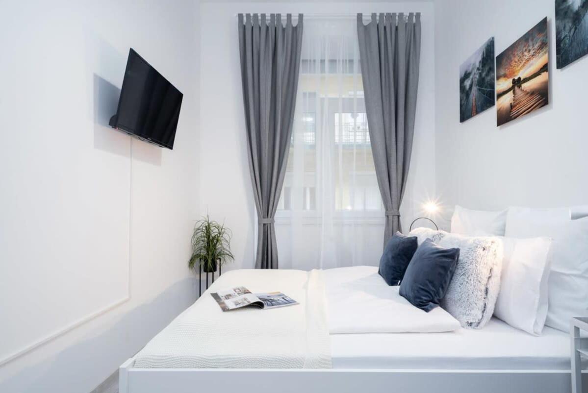 New Home At Exlusive Central Location Budapest Luaran gambar