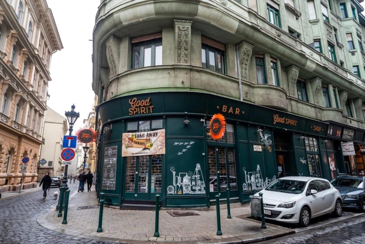 New Home At Exlusive Central Location Budapest Luaran gambar